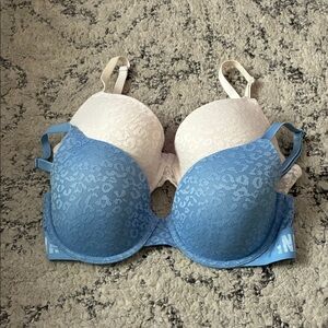 Bundle of 2 NWOT PINK Victoria's Secret Blue & White Lace Animal Print Bras 34D